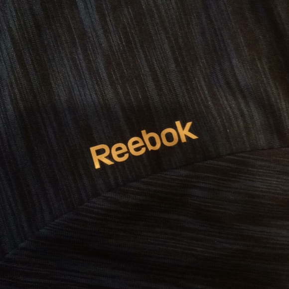 Sport clothes bundle - Picture 2 of 5